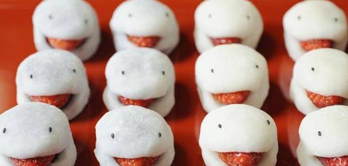 草莓熊主题苹果版:让你会心一笑的超搞怪可爱甜点 可爱到舍不得吃下肚